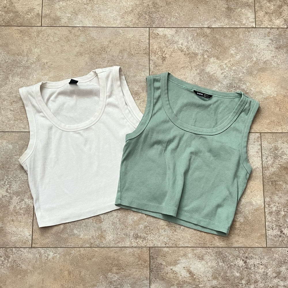 SHEIN White and Green Sleeveless Crop Tops